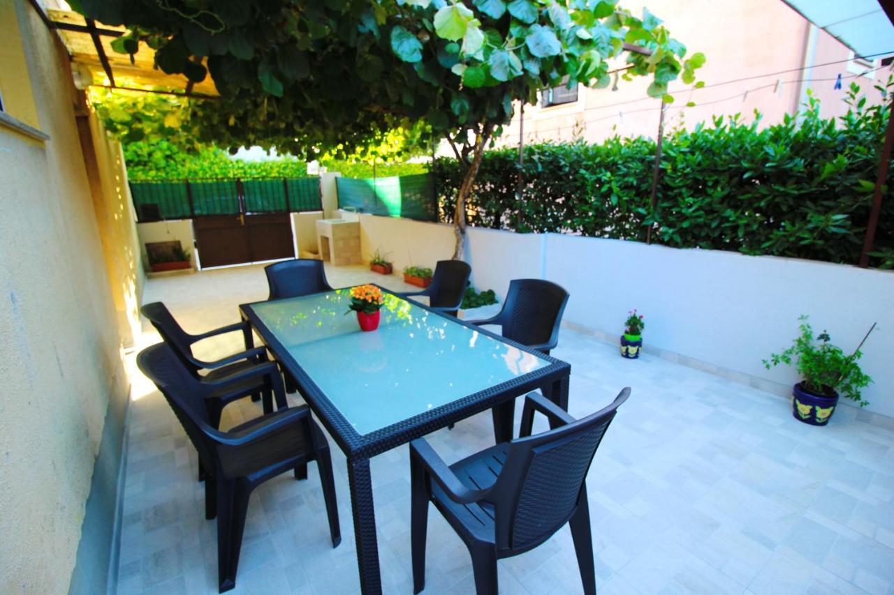 Apartment Zara Esterno foto